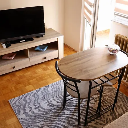 Daire Cozy Zeniça